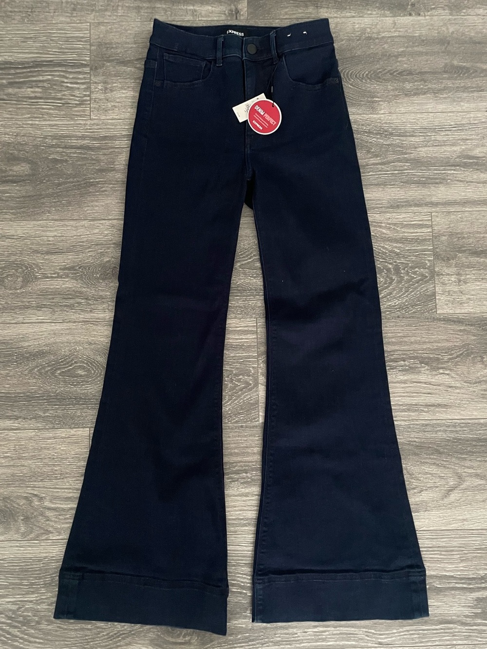 Brand new with tags Express Black High-Rise Flared Wide-Leg Jeans in blue